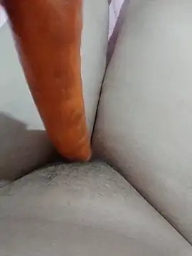 Snapshot of Arab-xxxx chatting on 10/05/25, 02:37 Arab-xxxx online show from 10/05/25, 02:37