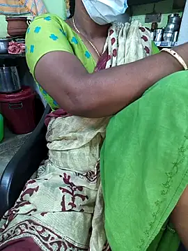 Tamilselviroja- online show from 10/22/25, 04:07