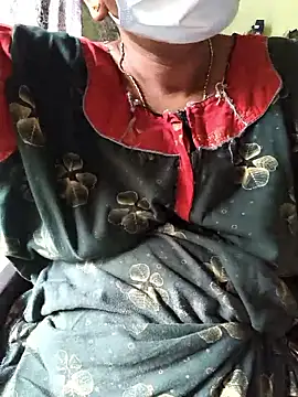 Tamilselviroja- online show from 11/18/25, 03:45