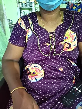 Snapshot of Tamilselviroja- chatting on 05/10/26, 02:33 Tamilselviroja- online show from 05/10/26, 02:33