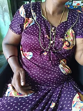 Snapshot of Tamilselviroja- chatting on 07/05/26, 10:33 Tamilselviroja- online show from 07/05/26, 10:33