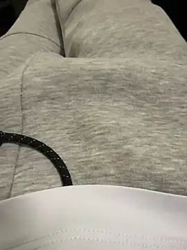 Snapshot of heet1998 chatting on 03/16/26, 11:25 heet1998 online show from 03/16/26, 11:25