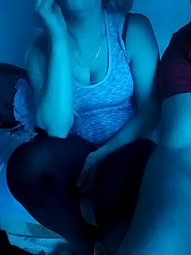 Snapshot of Doubledesire91 chatting on 12/13/25, 11:10 Doubledesire91 online show from 12/13/25, 11:10