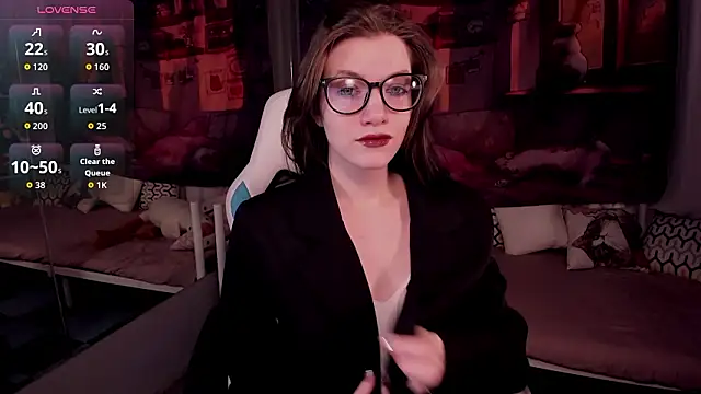 Snapshot of CathyAdams chatting on 02/11/26, 06:40 CathyAdams online show from 02/11/26, 06:40