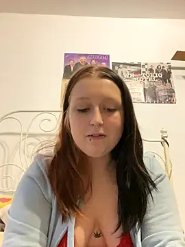 Snapshot of SweetieLina chatting on 10/05/25, 05:11 SweetieLina online show from 10/05/25, 05:11