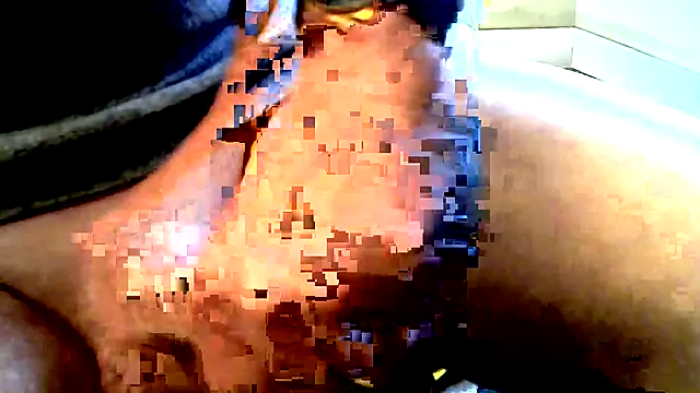 Snapshot of Farmall400 chatting on 03/05/26, 03:41 Farmall400 online show from 03/05/26, 03:41
