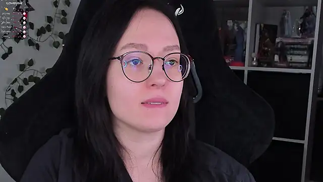 Snapshot of power_robynn chatting on 10/15/25, 09:20 power robynn online show from 10/15/25, 09:20