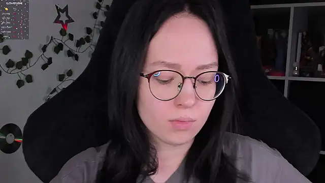 Snapshot of power_robynn chatting on 10/16/25, 03:57 power robynn online show from 10/16/25, 03:57