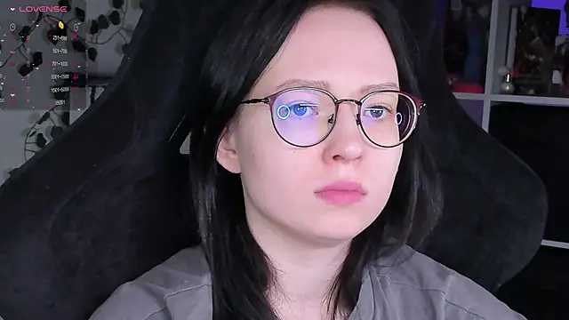 Snapshot of power_robynn chatting on 10/28/25, 04:31 power robynn online show from 10/28/25, 04:31