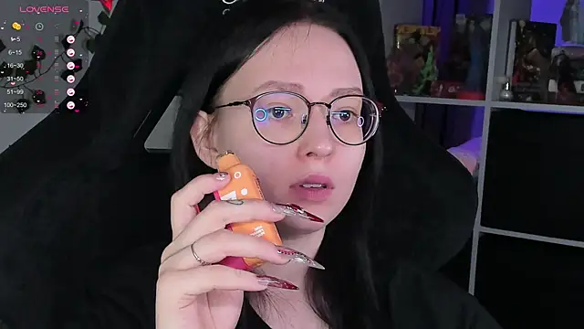 Snapshot of power_robynn chatting on 10/29/25, 12:40 power robynn online show from 10/29/25, 12:40