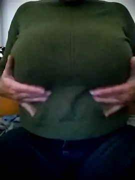 Snapshot of sexyguenda chatting on 10/21/25, 07:58 sexyguenda online show from 10/21/25, 07:58