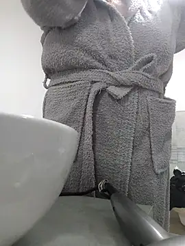 sexyguenda online show from 11/17/25, 09:09