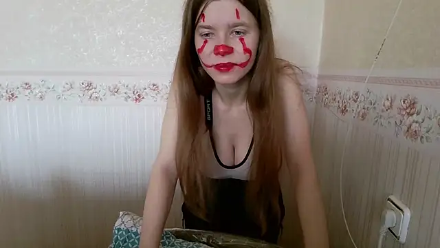 0nlyLola online show from 10/31/25, 08:37