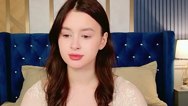 Snapshot of EvaSwen chatting on 06/28/26, 12:22 EvaSwen online show from 06/28/26, 12:22