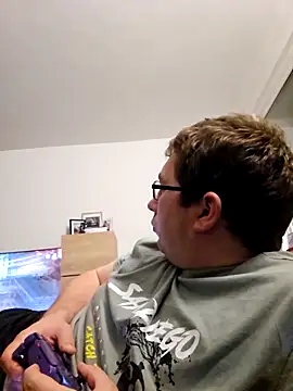 stivi2526 online show from 09/29/25, 08:35