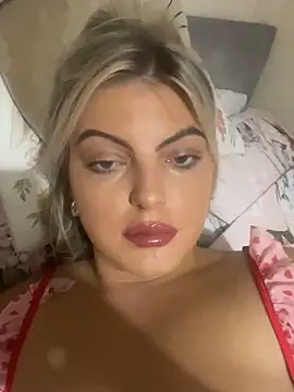 Snapshot of Diamondxoxx chatting on 10/01/25, 09:10 Diamondxoxx online show from 10/01/25, 09:10