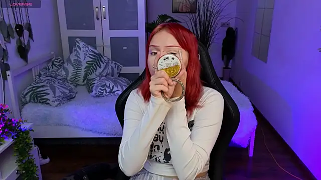 kitten murray  online show from 10/05/25, 05:28