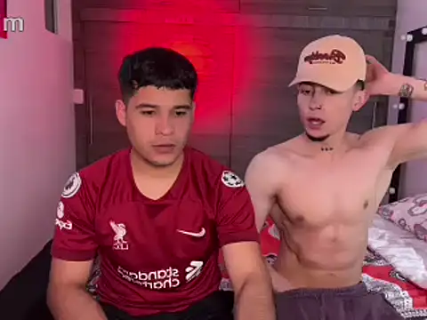 Snapshot of strongManLatino chatting on 03/05/26, 03:13 strongManLatino online show from 03/05/26, 03:13