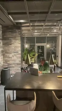 tia   fox online show from 11/09/25, 08:01