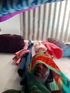 Snapshot of Maya_Rajput5 chatting on 10/03/25, 08:44 Maya Rajput5 online show from 10/03/25, 08:44