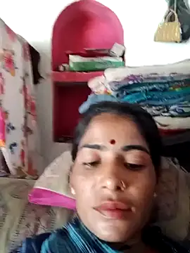 Snapshot of Maya_Rajput5 chatting on 10/09/25, 10:02 Maya Rajput5 online show from 10/09/25, 10:02