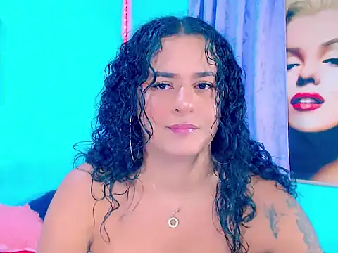 Snapshot of horny_val_ chatting on 02/15/26, 03:25 horny val online show from 02/15/26, 03:25