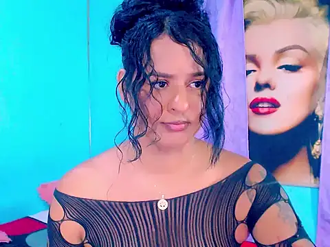 Snapshot of horny_val_ chatting on 03/04/26, 03:12 horny val online show from 03/04/26, 03:12