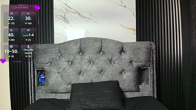 Snapshot of Sammy_fiire chatting on 10/17/25, 12:30 Sammy fiire online show from 10/17/25, 12:30