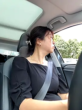 siru-love online show from 10/15/25, 04:56