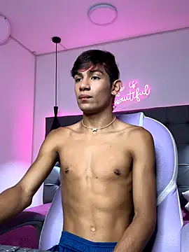 Snapshot of cherub_ chatting on 12/04/25, 12:25 cherub online show from 12/04/25, 12:25