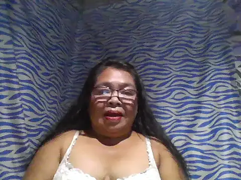 Snapshot of cris_tita chatting on 06/17/26, 02:51 cris tita online show from 06/17/26, 02:51