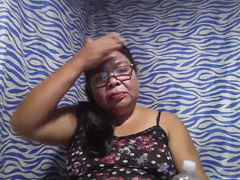 Snapshot of cris_tita chatting on 06/24/26, 05:12 cris tita online show from 06/24/26, 05:12