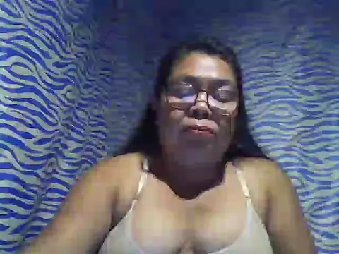 Snapshot of cris_tita chatting on 06/27/26, 12:55 cris tita online show from 06/27/26, 12:55