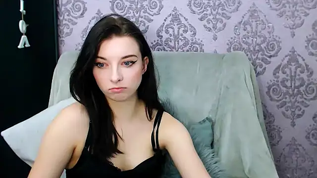 DominantLuna online show from 01/06/26, 03:49