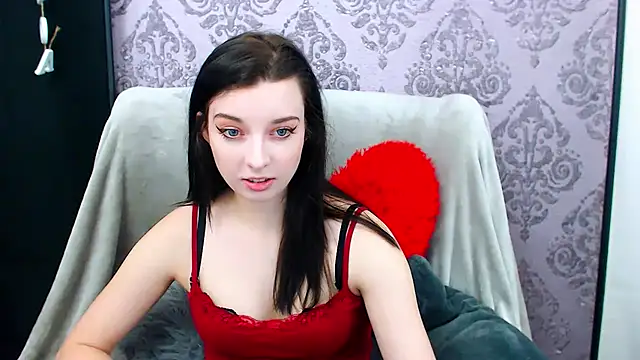 DominantLuna online show from 02/05/26, 08:46