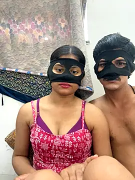 sexy-riya43 online show from 11/01/25, 08:27