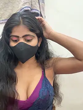 sexy-riya43 online show from 11/13/25, 04:17