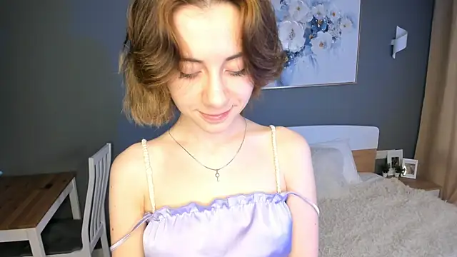 Snapshot of shyina_meow chatting on 10/01/25, 01:39 shyina meow online show from 10/01/25, 01:39