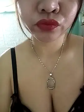 Snapshot of ZingCii chatting on 10/03/25, 04:37 ZingCii online show from 10/03/25, 04:37