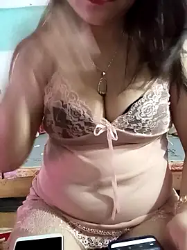 Snapshot of ZingCii chatting on 10/18/25, 04:30 ZingCii online show from 10/18/25, 04:30