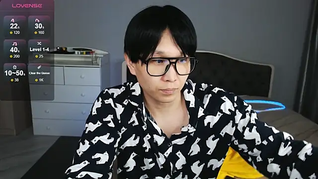 Snapshot of KaiChicken chatting on 03/27/26, 05:45 KaiChicken online show from 03/27/26, 05:45