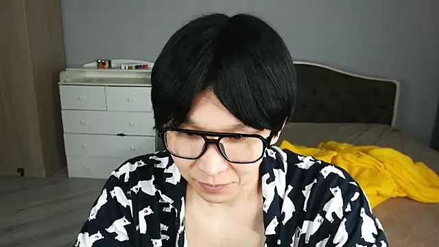 Snapshot of KaiChicken chatting on 04/05/26, 08:50 KaiChicken online show from 04/05/26, 08:50