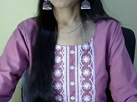 Snapshot of Shazi_1 chatting on 03/06/26, 04:47 Shazi 1 online show from 03/06/26, 04:47