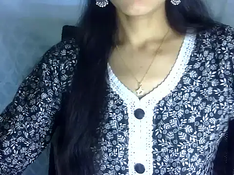 Snapshot of Shazi_1 chatting on 04/04/26, 02:14 Shazi 1 online show from 04/04/26, 02:14