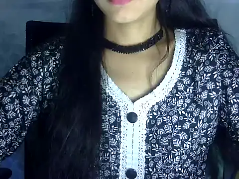 Snapshot of Shazi_1 chatting on 05/25/26, 02:34 Shazi 1 online show from 05/25/26, 02:34