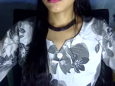 Snapshot of Shazi_1 chatting on 06/07/26, 01:26 Shazi 1 online show from 06/07/26, 01:26
