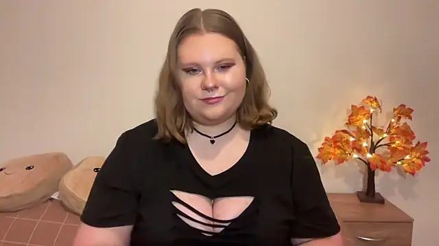 Snapshot of BriannaFlirty chatting on 11/15/25, 07:21 BriannaFlirty online show from 11/15/25, 07:21