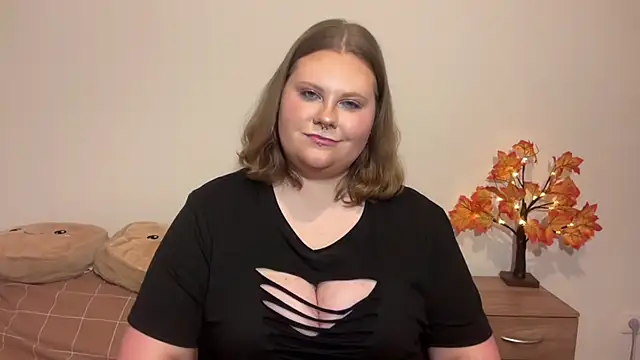 Snapshot of BriannaFlirty chatting on 11/16/25, 07:30 BriannaFlirty online show from 11/16/25, 07:30