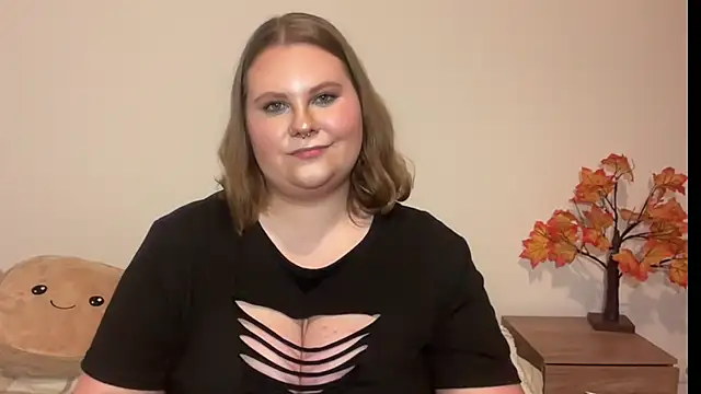 Snapshot of BriannaFlirty chatting on 11/22/25, 08:08 BriannaFlirty online show from 11/22/25, 08:08