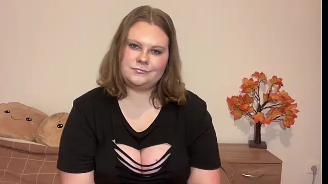 Snapshot of BriannaFlirty chatting on 12/04/25, 07:17 BriannaFlirty online show from 12/04/25, 07:17